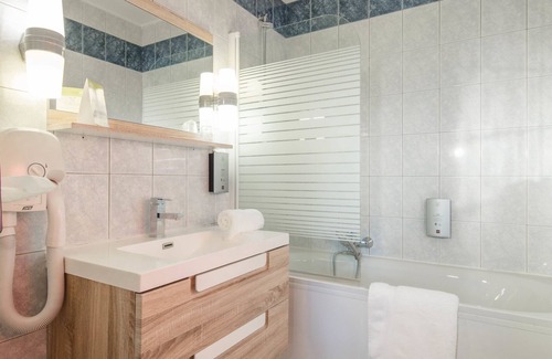 Vendin-le-Vieil Hotel | Hôtel Lensotel