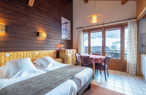 Morzine Hotel | Hôtel Loisirs Les Côtes, Résidence et Chalets
