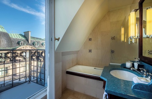 Saint-Thomas-d'Aquin Hotel | Hôtel Pont Royal