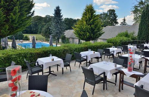 Saint-Pardoux-l'Ortigier Hotel | Hôtel Restaurant Les Coquelicots, The Originals Relais