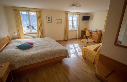 Morlon Hotel | Hôtel Restaurant Le Gruyerien