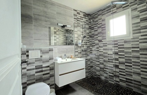 Uzes Hotel | Hôtel Saint Geniès