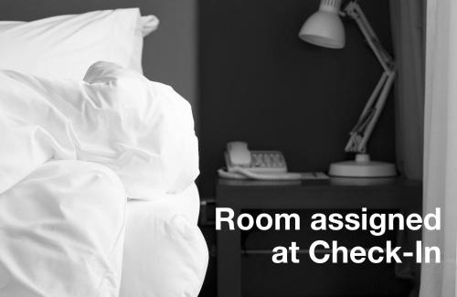 Les Rivieres Hotel | Hôtel & Suites Normandin Québec