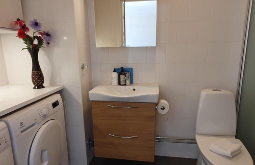 Upplands Vasby Municipality Apartment | Högst up