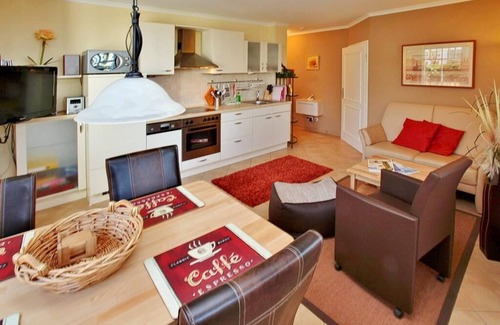 Ostseebad Kuhlungsborn Apartment | Hübsche Ferienwohnung an der Ostsee mit Terrasse, Saunabereich und Pool im Haus!