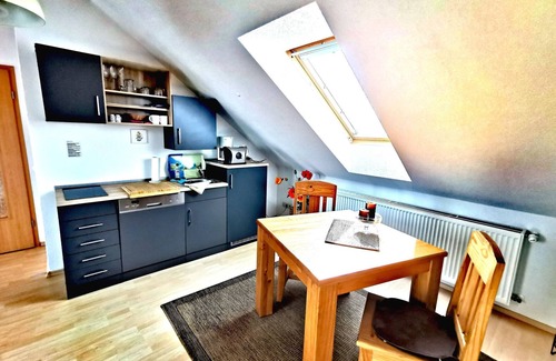 Lubmin Apartment | Hübsche Ferienwohnung in Lubmin mit Blick auf Rügen