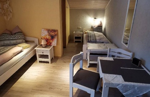 Regenhutte House | Hüttendorf 49 gradnord