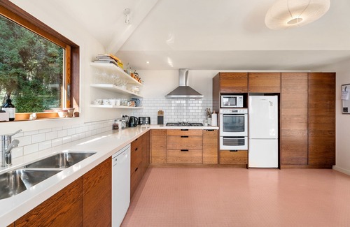 Lake Hawea House | Hāwea Lakehouse - Lake Hāwea Holiday Home