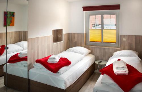 Innenstadt Apartment | H&H Apartments im Herzen der Stadt geräumig ruhig zentral mit Küche und Esstisch