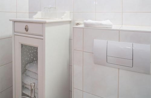 Greifswald Apartment | H&H Apartments im Herzen der Stadt teilweise mit Balkon ruhig zentral modern mit Küche