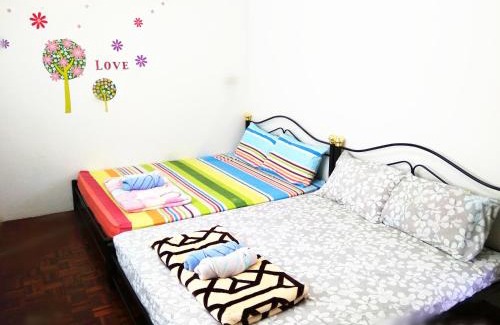 Sibu House | H Homestay Sibu - 1000Mbps 1Gbps Wifi, Astro & Auto Gate Parking Semi Detached House!