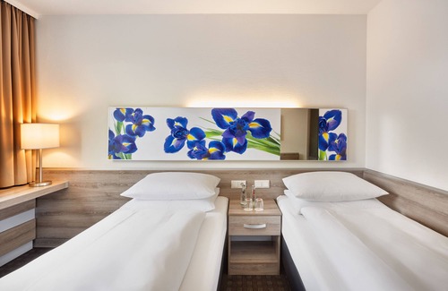 Diedenbergen Hotel | H+ Hotel Frankfurt Airport West