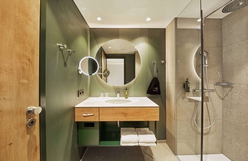 Eschborn Hotel | H+ Hotel Frankfurt Eschborn