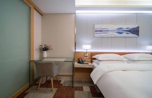 Chengdu City Centre Hotel | H-hotel Riverside