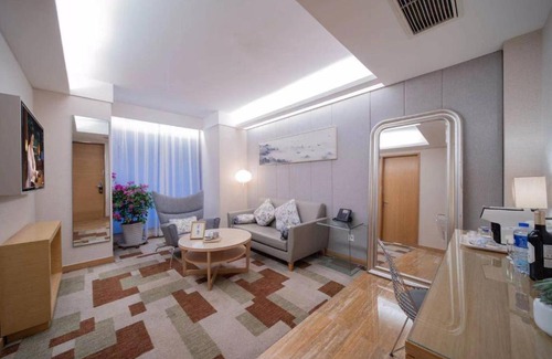 Chengdu City Centre Hotel | H-hotel Riverside