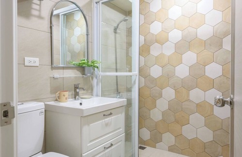 Xinyi Apartment | H&K 4/2 Taipei 101 Wuxing Home away from Home