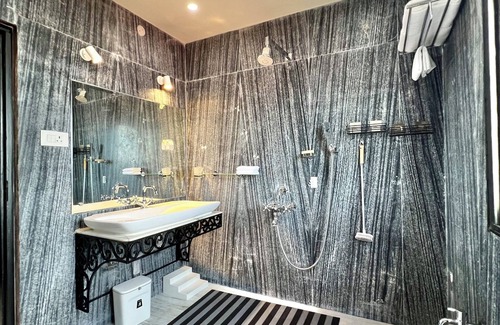 Dimapur House | H-Penthouse