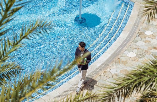 Fangshan Hotel | H Resort