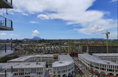 Kuching Apartment | H. S. Tang's Homestay J1