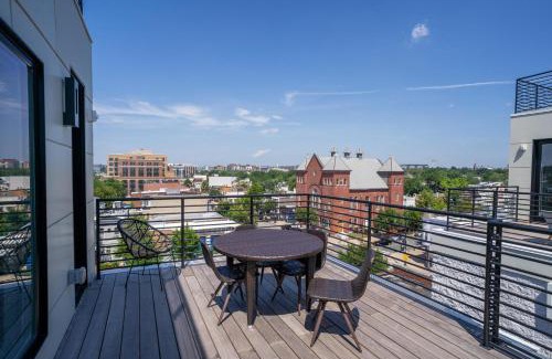 H Street Corridor Apartment | H Street 2br w wd nr bus stops restaurants WDC-761