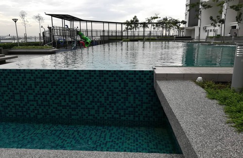 Subang Jaya Apartment | h'yard homestay@Subang