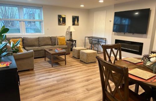 Stamford Apartment | H1 One bedroom Apt Downtown Stamford