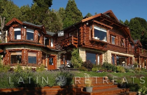 San Carlos de Bariloche House | H13 - AMAZING 5 BEDROOM CHALET PRIVATE BEACH AND JACUZZI