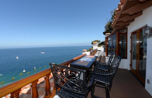 Avalon House | H177 - Hamilton Cove Villa 1-77