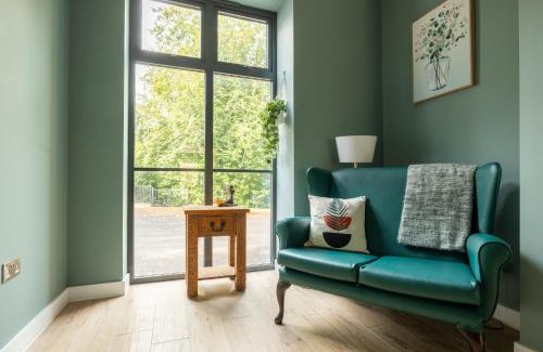 Redlynch Cabin | H2-Roof top-4 Bedrooms-Free Parking-Sleeps 7