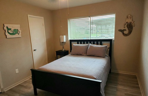 Texas City House | H20 Paradise...Waterfront and close to Galveston beach!