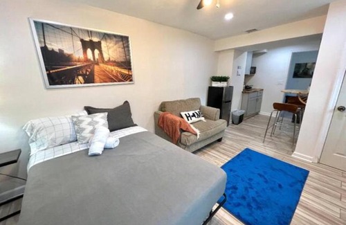 Stamford Apartment | H3 Studio Bedroom Downtown Stamford