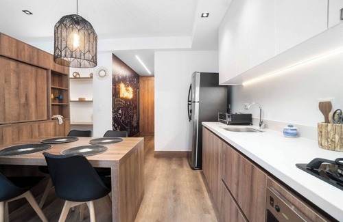 Granada Apartment | H402 - Gorgeous 1-Bed/Balcony/Pool & Parking