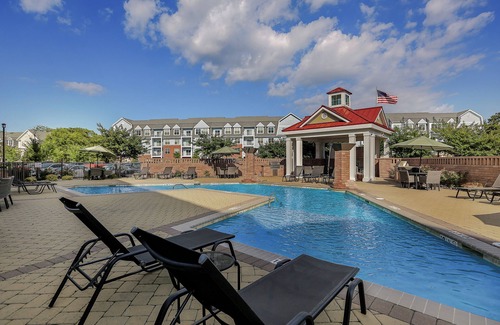 Norfolk Apartment | H4N Watermark - 3 Bed Apartment in Norfolk