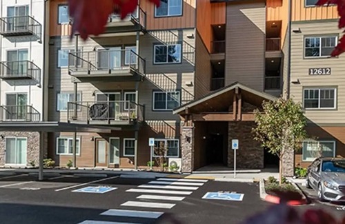 Fort Lewis Apartment | H4N Wellstone - Studio Apartment Near JBLM