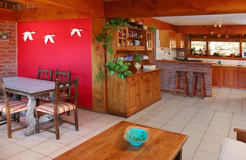 Nahuel Huapi House | H7 - STUNNING 4 BEDROOM LAKE SHORE HOME - AMAZING VIEWS