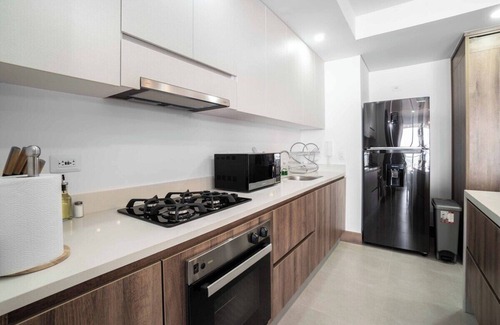 Granada Apartment | H804 - Cali's Finest Penthouse Studio