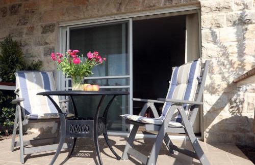 Metula Bed & Breakfast | HaBaronit