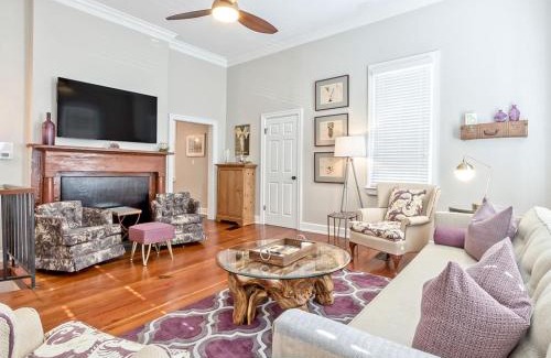 Historic District - North Apartment | Habersham 2