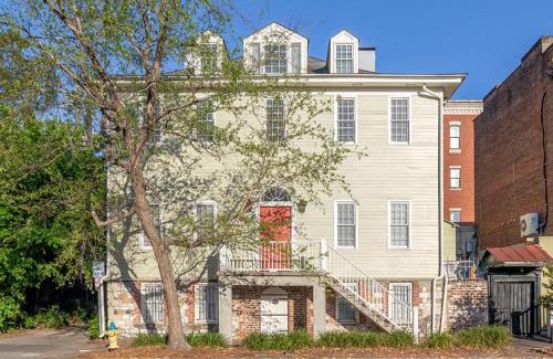 Historic District - North Apartment | Habersham 2