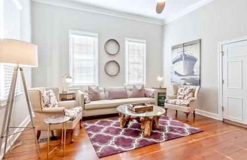 Historic District - North Apartment | Habersham 2