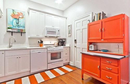 Historic District - North Apartment | Habersham 2