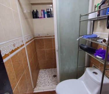 Matamoros House | Habitación 1 Cama Matrimonial, Baño Compartido