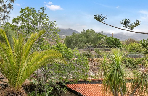 Guimar Villa | 'Habitación 5' with Shared Terrace, Shared Garden and Wi-Fi