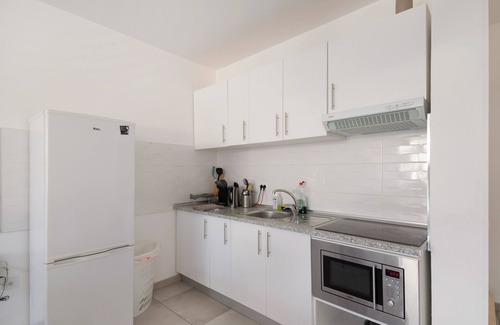 San Fernando Apartment | 'Habitación Azul Con Baño Privado' with Mountain View, Wi-Fi and Air Conditioning