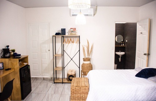 Nahuizalco Hotel | Habitación Deluxe "Agua" | Villa Valle Campo