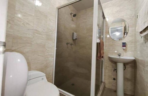 Anton House | HABITACIÓN DELUXE PARA PAREJAS