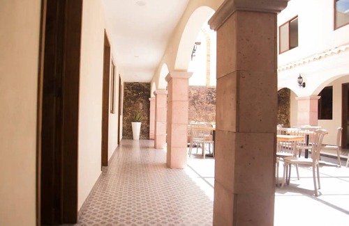Teziutlan Apartment | Habitación Dentro de Hermoso Hostal Como de Cuento