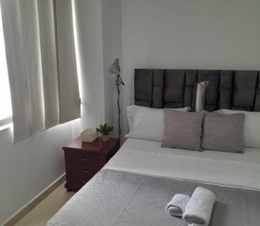 Bucaramanga House | Habitación doble cerca Sena-Uis-Hospital Un