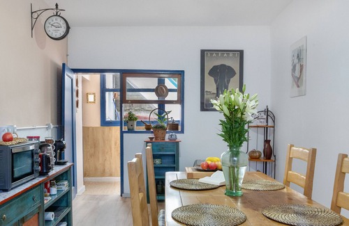 Garachico Apartment | 'Habitación Drago' with Shared Terrace and Wi-Fi