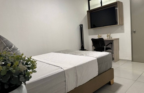 Llanogrande House | Habitación Ejecutiva en Río Negro Ideal Para el Descanso de un Largo Viaje